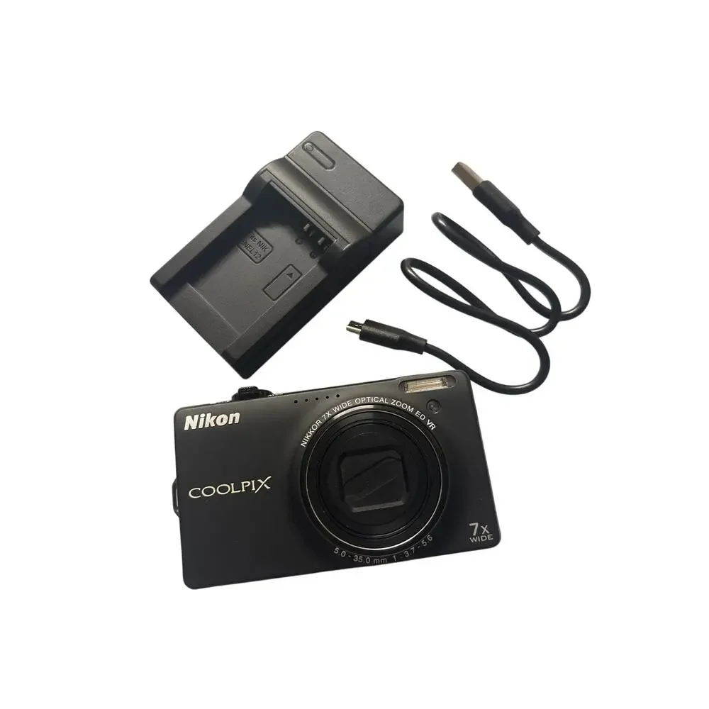 Nikon Coolpix S6000 14.2 MP Digital Camera with 7x Optical Zoom 2.7